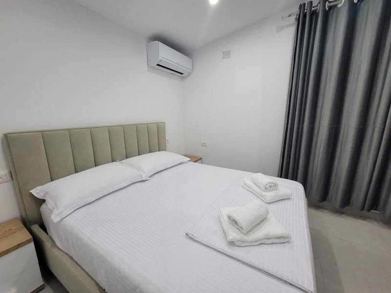 Amenities & services - CACA Hotel